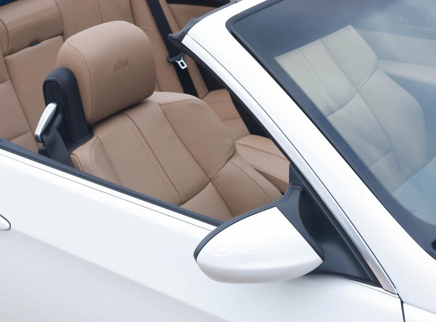  BMW M3 Convertible 2009 года  (фото 18 из 59)